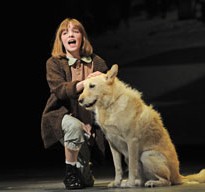 Annie (Caroline Heffernan) and Sandy (Mikey the dog)